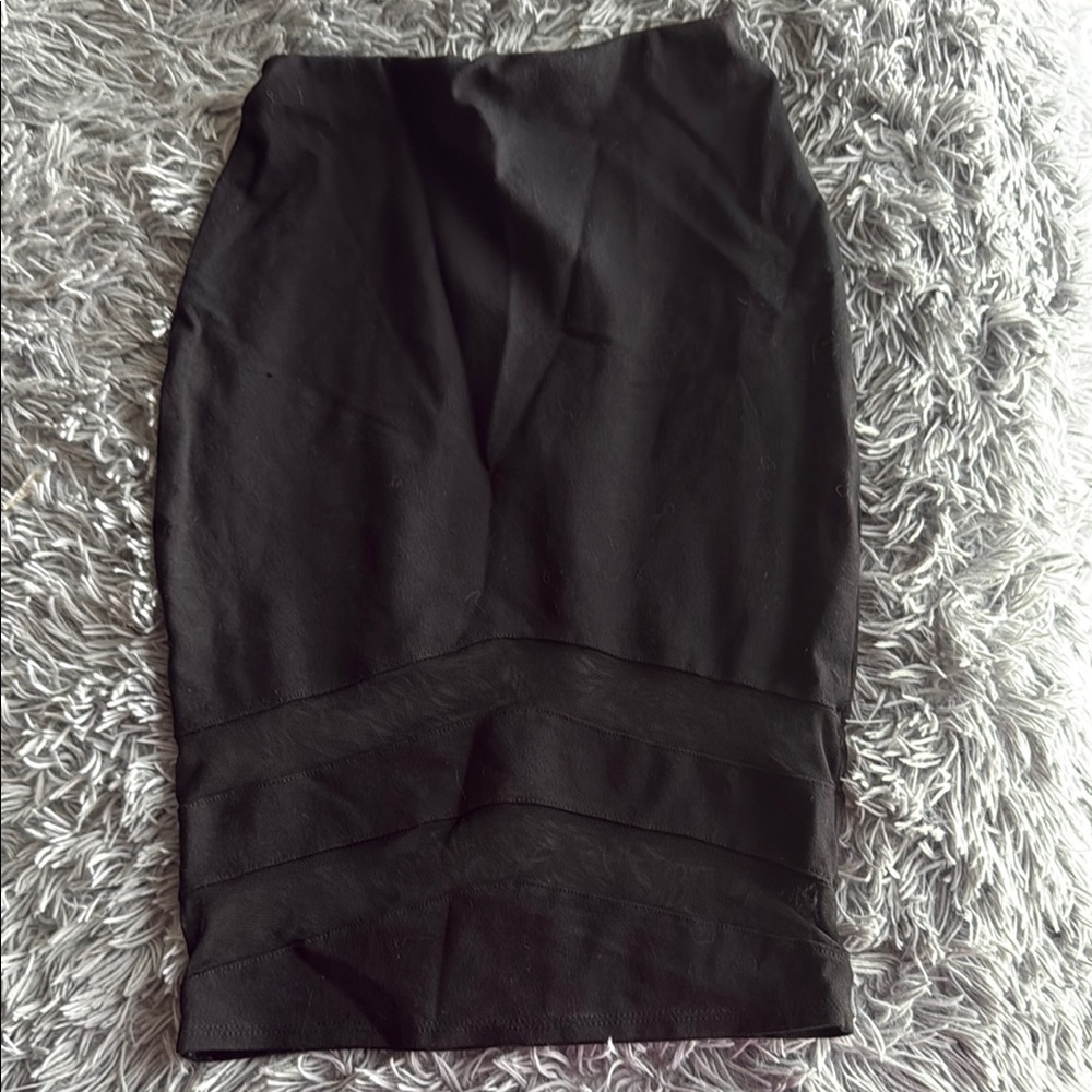 Elegant Black Pencil Skirt